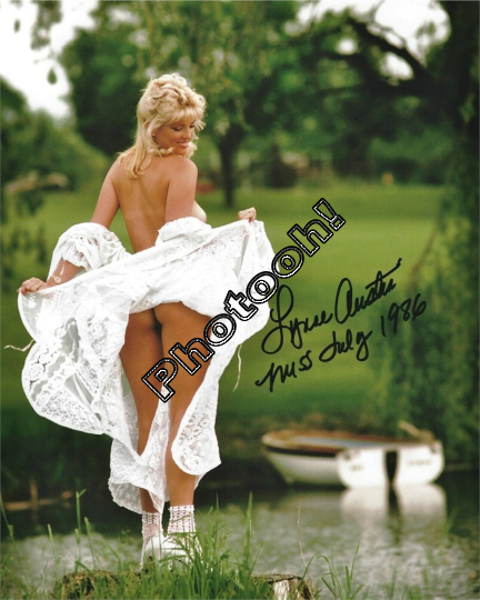 LYNNE AUSTIN 07-1986 PLAYBOY PLAYMATE SEXY SIGNED NUDE Autograph REPRINT